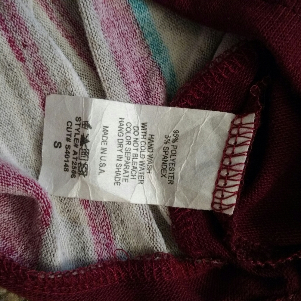 Filly Flair Red Poncho - Picture 3 of 3